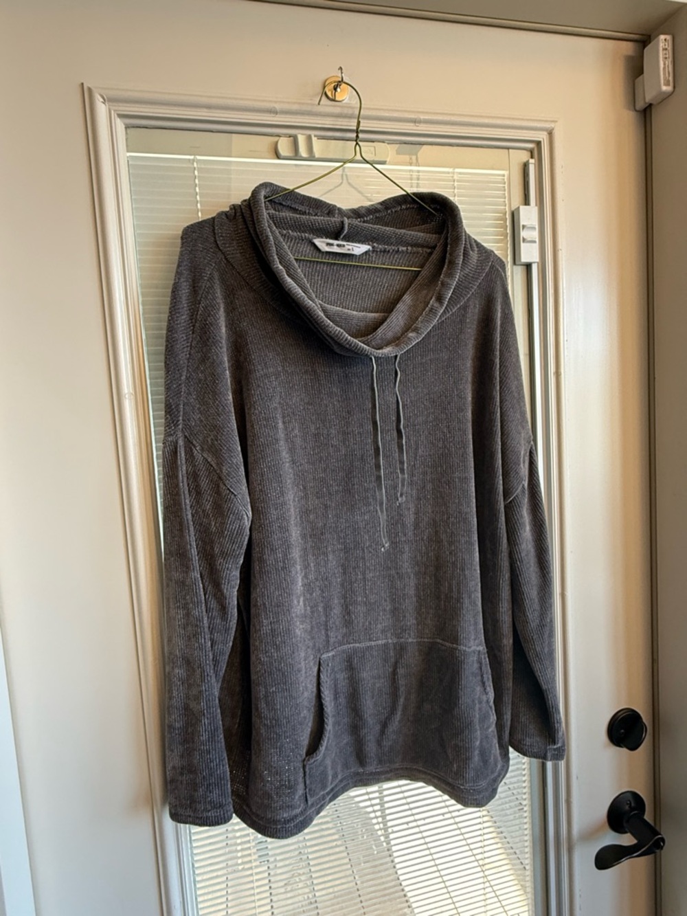 Spring + Mercer Gray Knit Hoodie Sweater